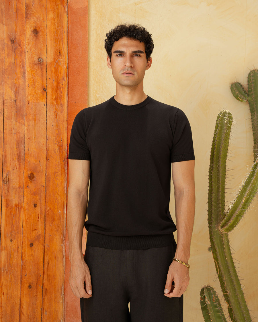Black Knit Round T-shirt